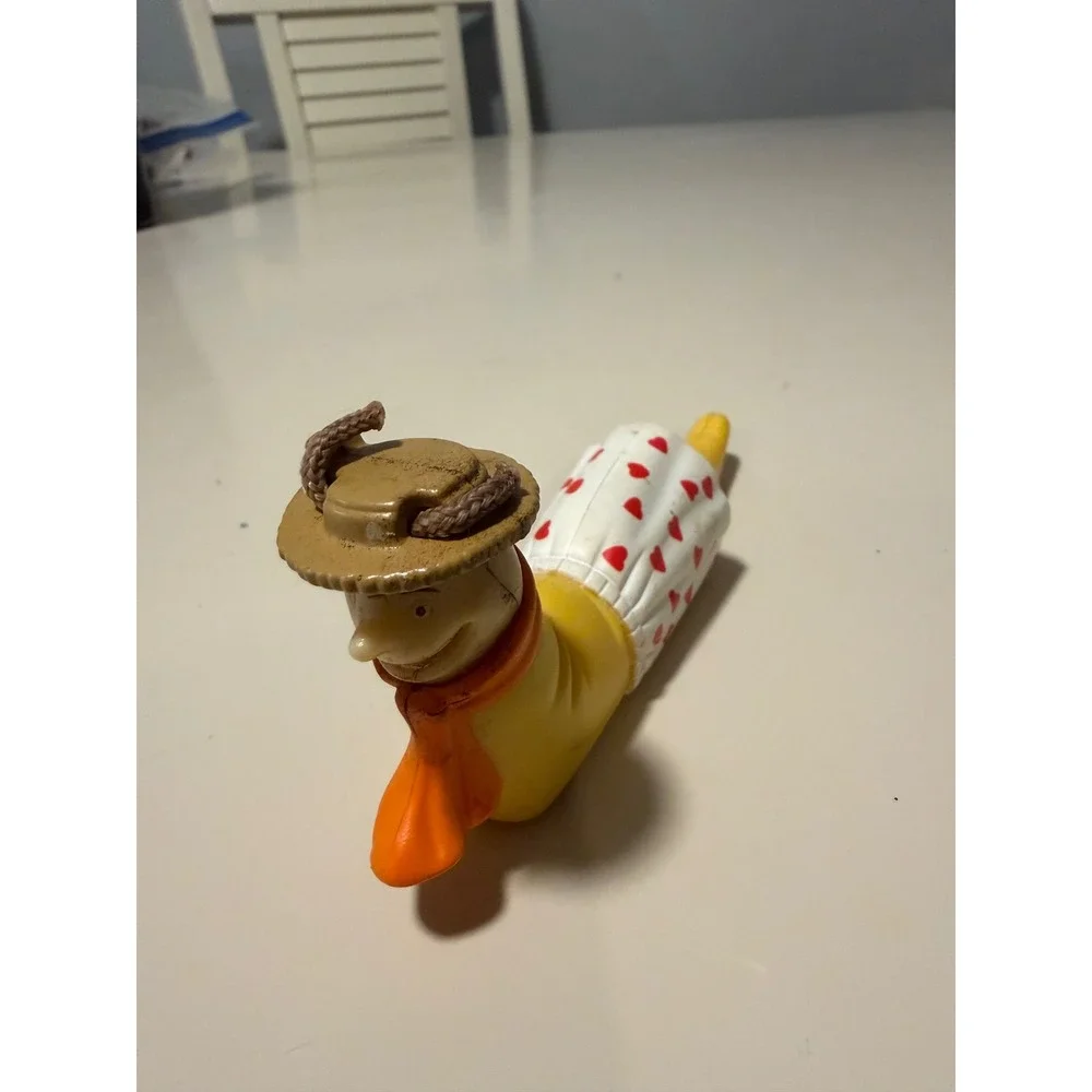 Vintage 1980s Tomy Richard‎ Scarry Lowly Worm Wind Up Toy Heart Sneaker Hat 5in